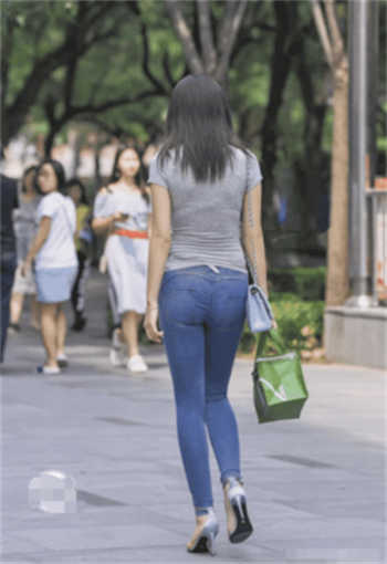 探花app怎么找附近的人