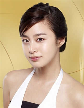 新娘和摄影师打扑克