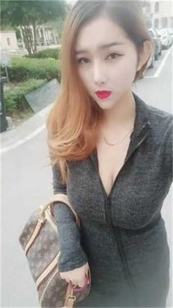 和女友打扑克过程描述