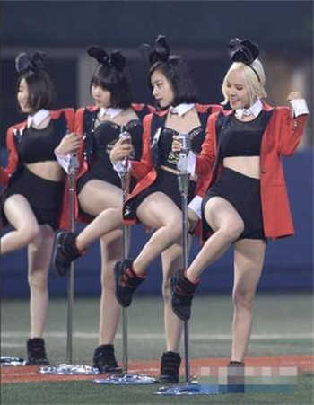 女贼闯空门完整视频