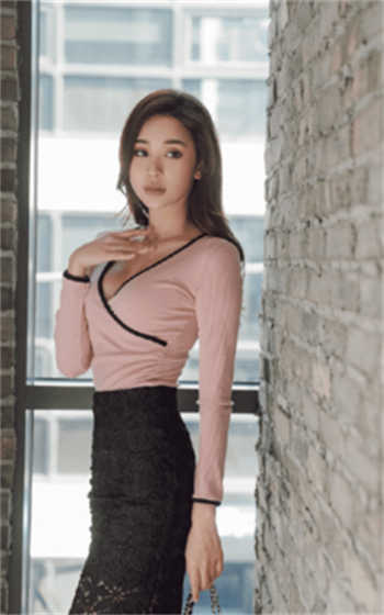 漂亮的泌尿科女护