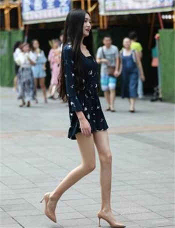 蒙着娇妻眼睛换朋友小说