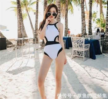 小丽嘴里塞着自己的袜子