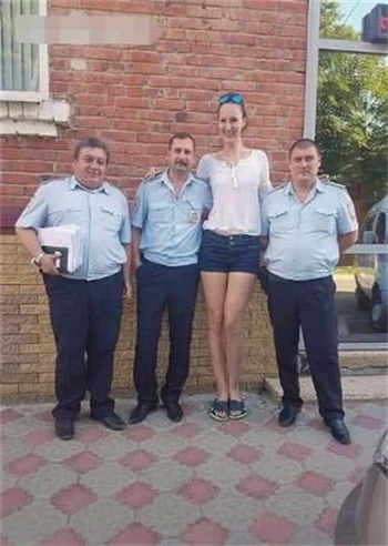 妻中蜜3第三章在线观看
