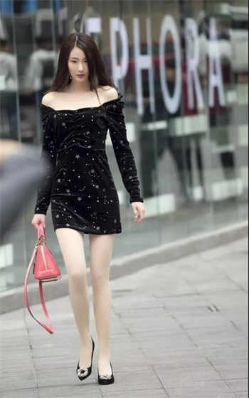 软软酱m室内校服