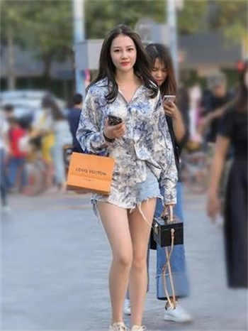 麻豆女艺人赵佳美