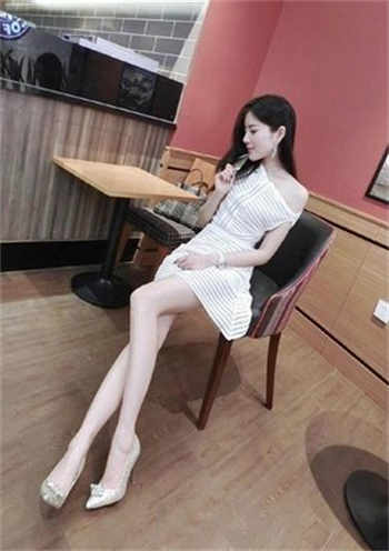 宠儿女王踩废