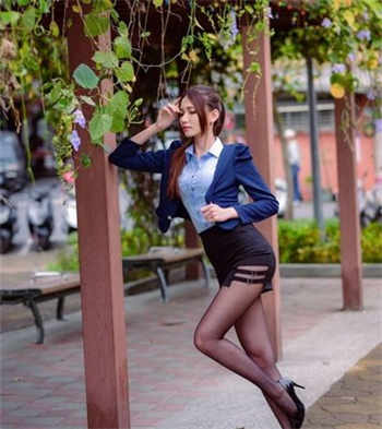 女子被抓被当做试验品