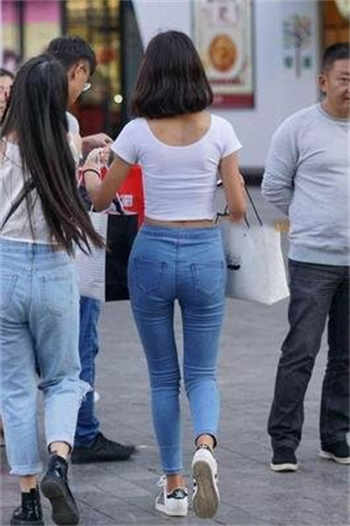 女女热吻视频